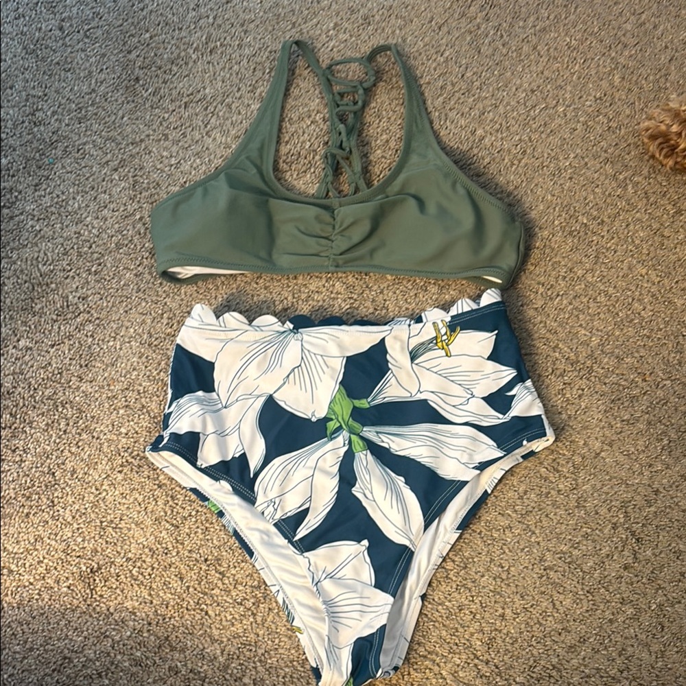 Green Floral High-Waisted Bikini Set Size Medium